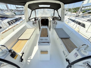 Oceanis 38.1 „Foxy“ – fotka 6