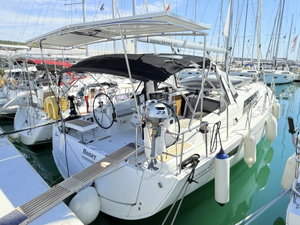Oceanis 41.1 „Honey“ – fotka 1