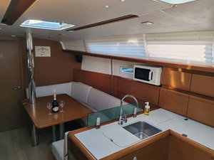 Sun Odyssey 389 „Cash“ – fotka 5