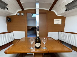 Sun Odyssey 349 „Elvis“ – fotka 3