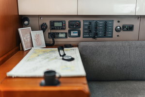 Oceanis 38 „HAPPY“ – fotka 2