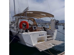 Dufour 430 GL „Kostas“ – fotka 1