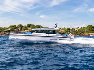 Axopar 37 XC Cross Cabin „Axopar“ – fotka 1