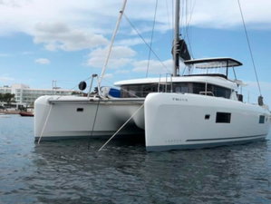 Lagoon 42 „Side“ – fotka 3