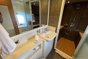 Serenity 64 „SERENITY YACHTS“ – fotka 32