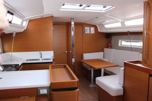 Sun Odyssey 440 – fotka 3