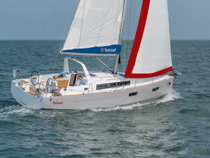 Oceanis 38 – fotka 1