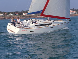 Sun Odyssey 389 – fotka 1