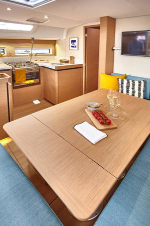 Sun Odyssey 490 – fotka 3