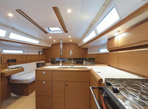 Sun Odyssey 380 – fotka 3