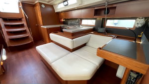 Oceanis 51.1 „Black Swan (A/C - Generator - 12 pax)“ – fotka 8