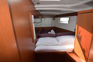 Oceanis 48 „Butterfly (A/C - Generator - 12 pax)“ – fotka 9