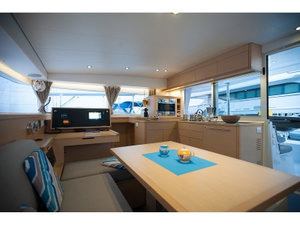 Lagoon 400 S2 „Lady Dom“ – fotka 3