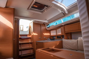 Dufour 37 „Tormenta (Available for Crewed Daily Charters Only)“ – fotka 7