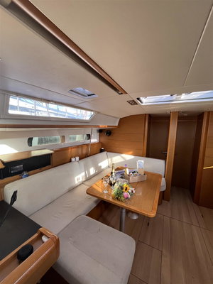 Sun Odyssey 469