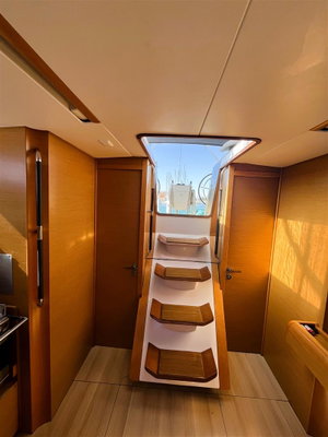 Sun Odyssey 469