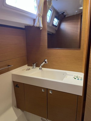 Sun Odyssey 469