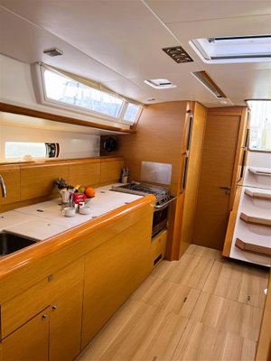 Sun Odyssey 469