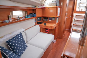 Oceanis 37 „Serenade“ – fotka 32