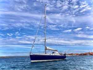 First 47.7 „Blue Dawn“ – fotka 1