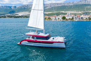 Luna 49 „KATAMARAN“ – fotka 2
