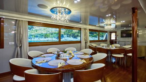 Luxury Motor Yacht „Azzurro“ – fotka 12
