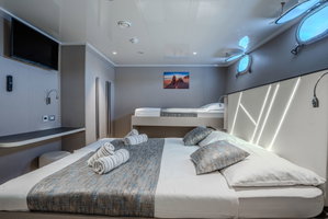 Luxury Motor Yacht „Alpha“ – fotka 13