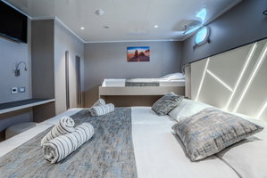 Luxury Motor Yacht „Alpha“ – fotka 12