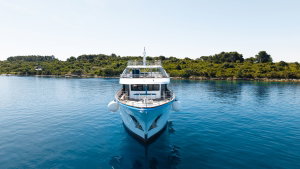 Luxury Motor Yacht „Alpha“ – fotka 24