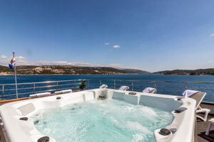 Luxury Motor Yacht „Suzana“ – fotka 9