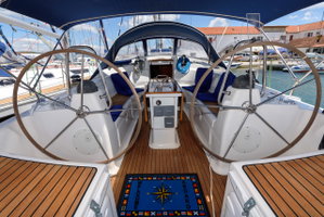 Bavaria 42 Cruiser „Blue Queen“ – fotka 1