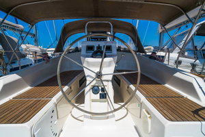 Bavaria Cruiser 36