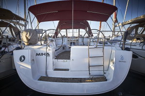 Oceanis 46 „Miha“ – fotka 1