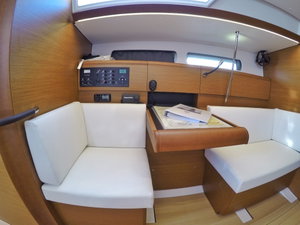 Sun Odyssey 449 „Tardis“ – fotka 8