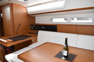 Sun Odyssey 519 „Purple Rain“ – fotka 9