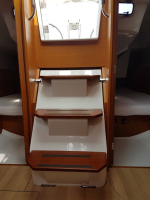 Sun Odyssey 349