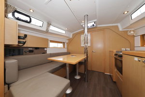 Oceanis 38 „One“ – fotka 16