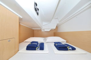 Oceanis 38 „One“ – fotka 29