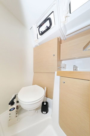 Oceanis 38 „One“ – fotka 35