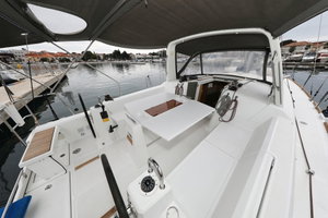 Oceanis 38 „One“ – fotka 10