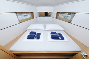 Oceanis 38 „One“ – fotka 31