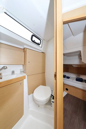 Oceanis 38 „One“ – fotka 36