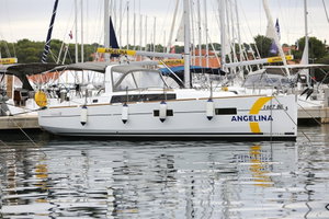 Oceanis 38 „One“ – fotka 45