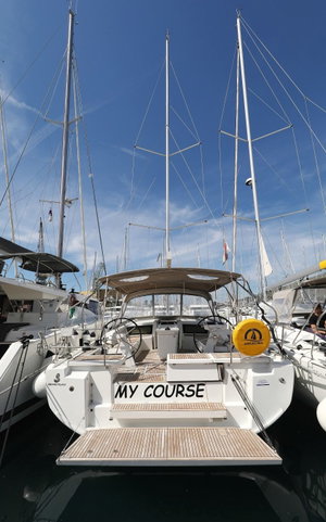 Oceanis 46.1 „My Course“ – fotka 2