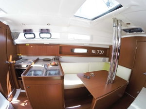 Oceanis 31 „Honey“ – fotka 13