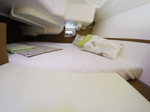 Oceanis 31 „Honey“ – fotka 22