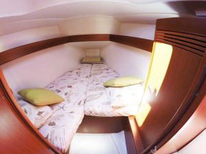 Oceanis 31 „Honey“ – fotka 4