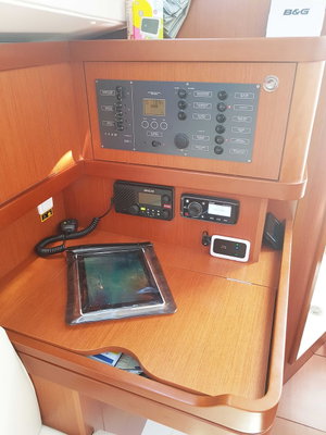 Oceanis 31 „Honey“ – fotka 16