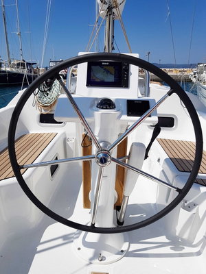Oceanis 31 „Honey“ – fotka 9