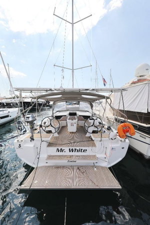 Oceanis 46.1 „Mr.White“ – fotka 2